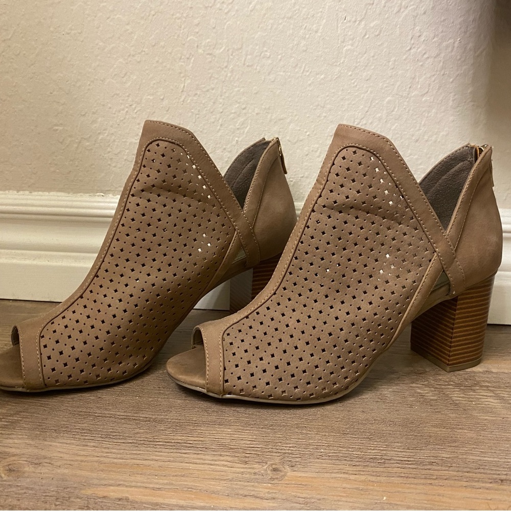 Ana Tiana Heeled Booties